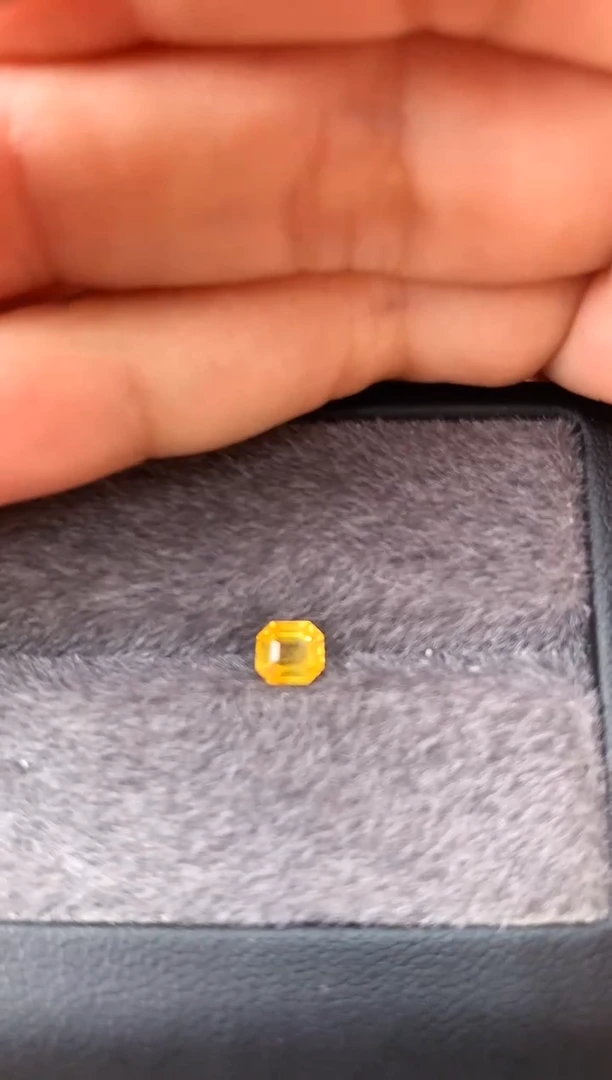 未镶嵌裸石定制蓝宝石祖切型 黄蓝宝 0.67ct