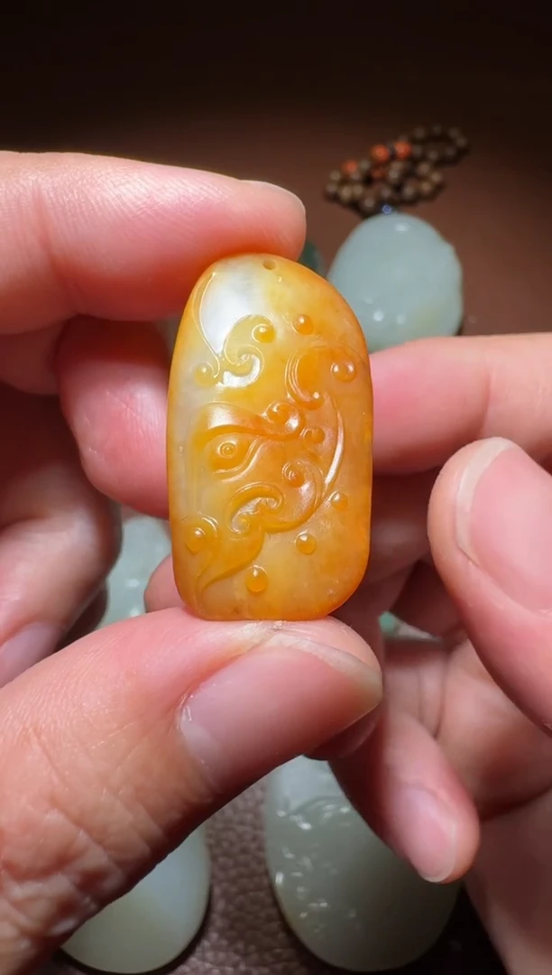 未镶嵌和田玉挂件和田玉