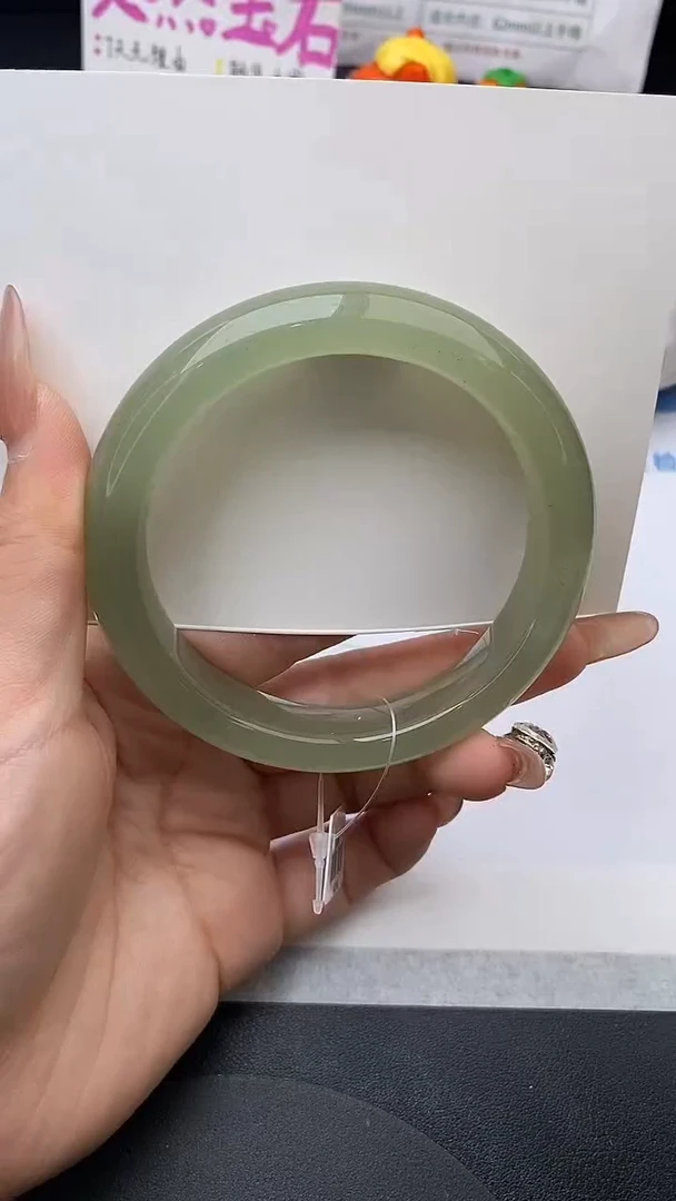 未镶嵌手镯石英质玉w145-DB63+