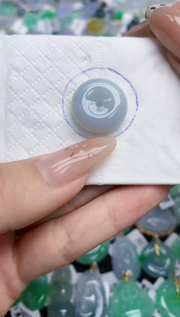 翡翠未镶嵌颈饰   天然翡翠A货