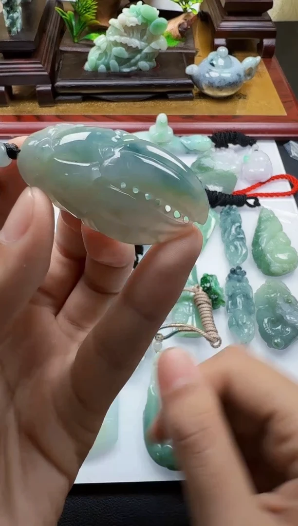 吊坠(不含链)未镶嵌翡翠1