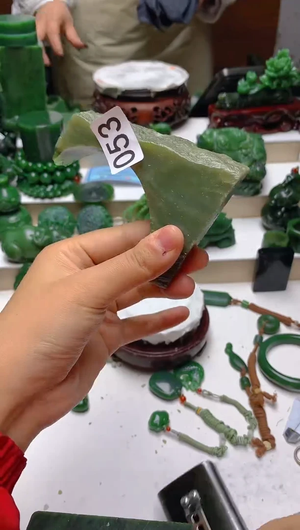 未镶嵌和田玉挂件1