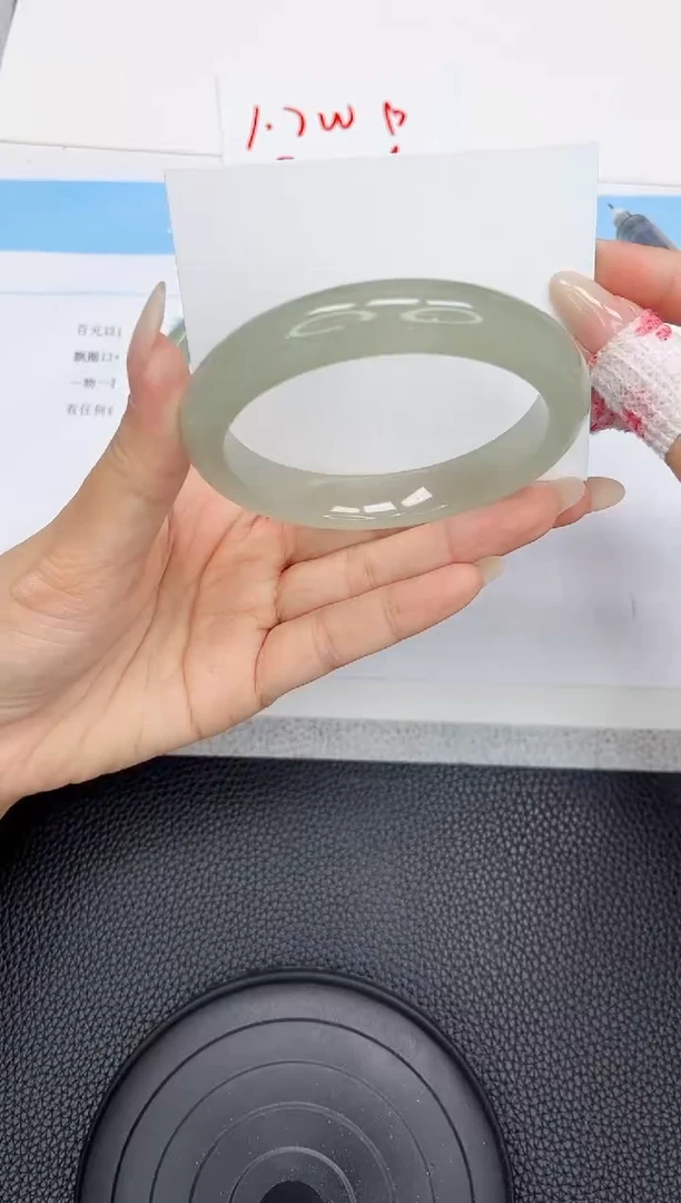 石英质玉手镯未镶嵌222-62.7