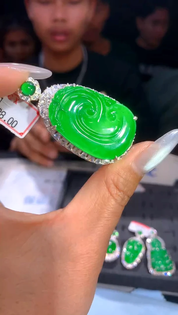 【闪购商品】定制翡翠未镶嵌65-多样性发货（发其一）