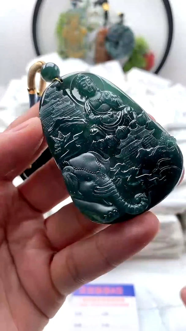 【闪购商品】翡翠颈饰未镶嵌普贤