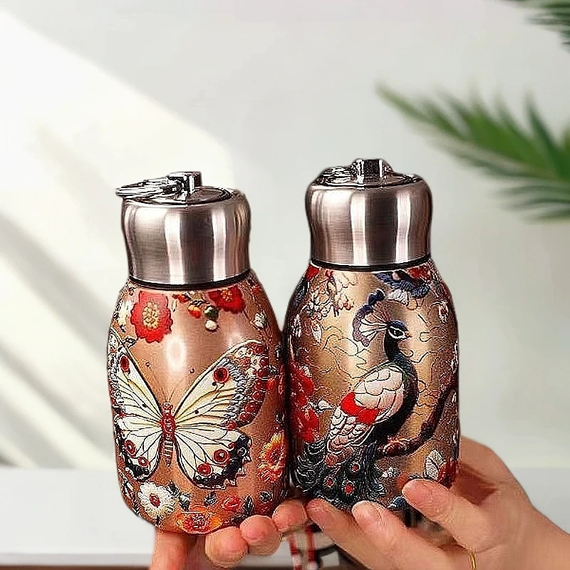 国潮风不锈钢小胖丁保温杯户外便携迷你口袋杯带提环水杯公司批发