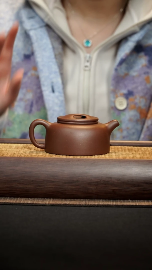 【闪购商品】紫砂茶壶2石民牛盖莲子紫泥155毫升