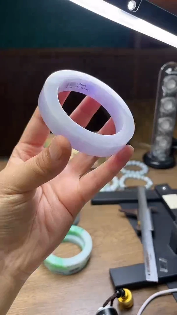 未镶嵌手镯定制翡翠.*定制