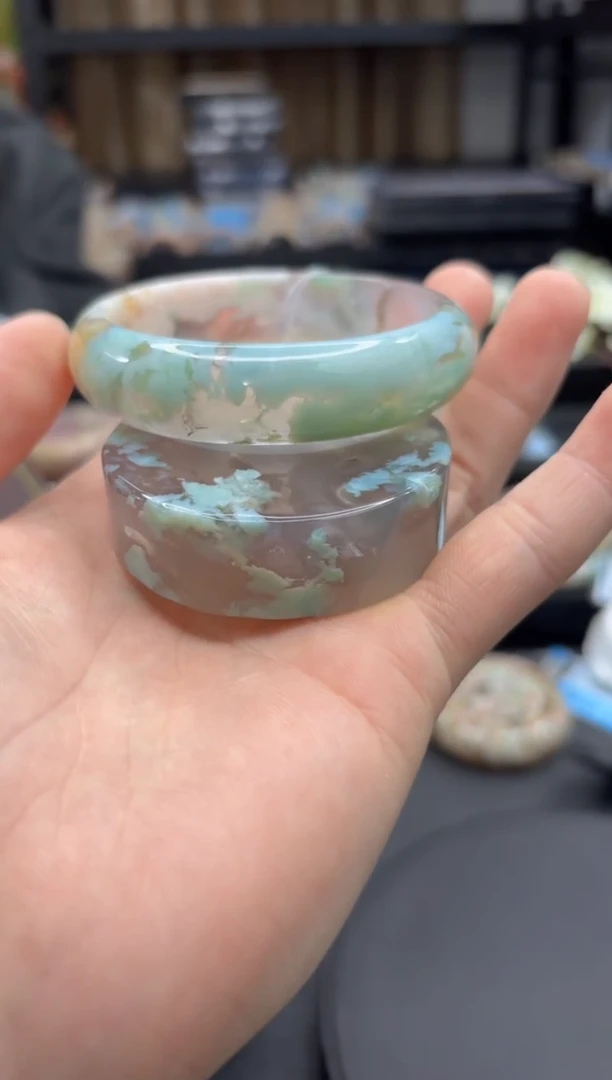 未镶嵌手镯石英质玉371(59圈赠送镯心)