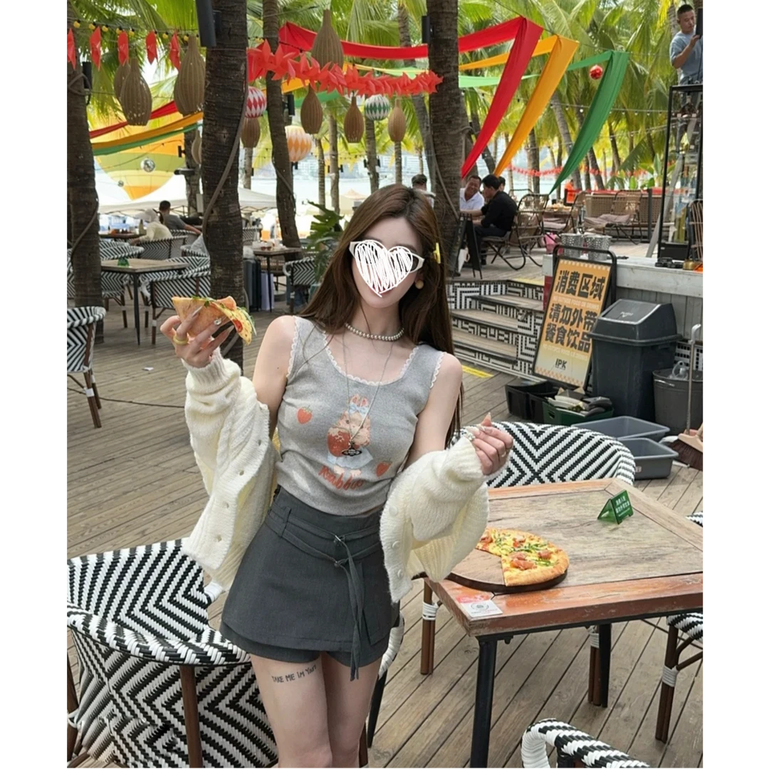 长岛冰茶 花边兔子印花背心假两件短裙裤套装