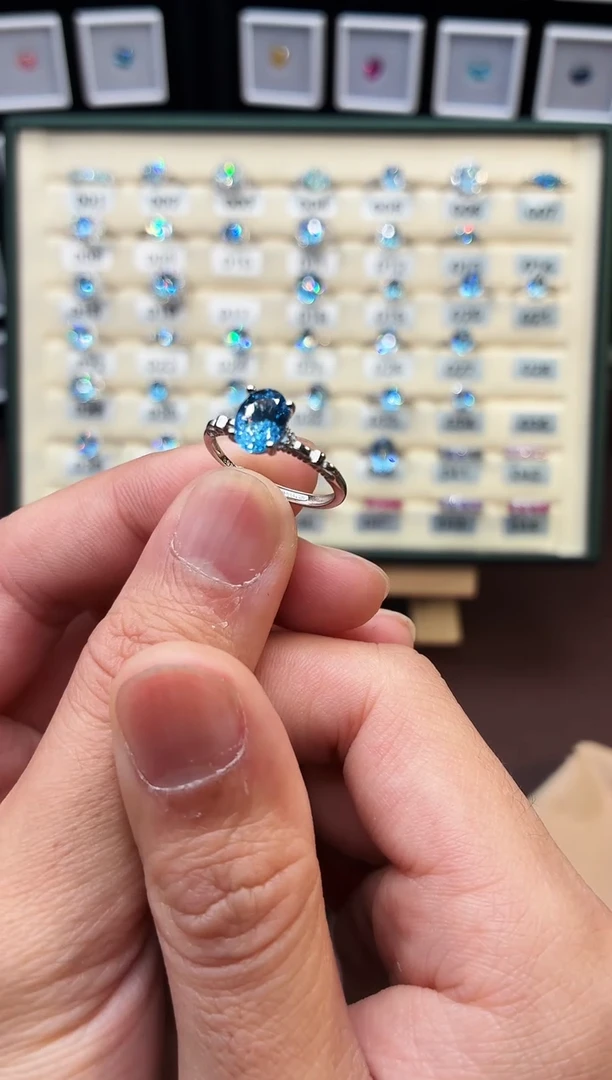 银S925镶嵌戒指海蓝宝石111