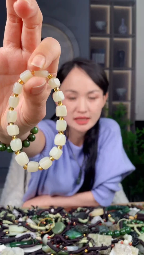 颈饰未镶嵌和田玉拍一发一，多样性发货