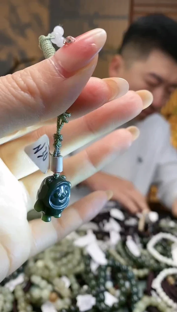 【闪购商品】和田玉颈饰未镶嵌多样性发货，拍一发一