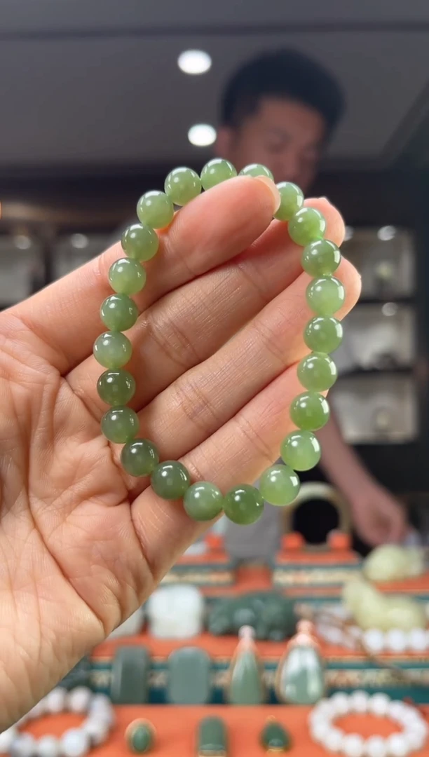 和田玉未镶嵌颈饰 8mm左右