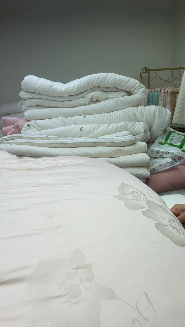 95%以上粉长绒棉提花200*230//8左右