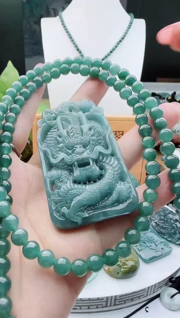 【闪购商品】翡翠颈饰未镶嵌多样性随机一件发货