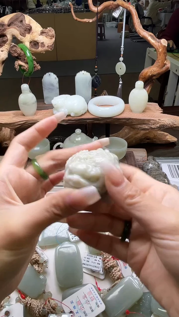 【闪购商品】和田玉摆件未镶嵌小金蟾