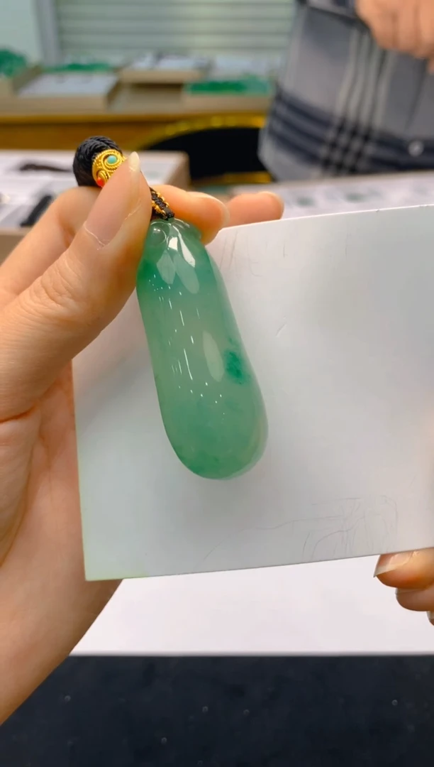 【闪购商品】石英质玉颈饰未镶嵌215