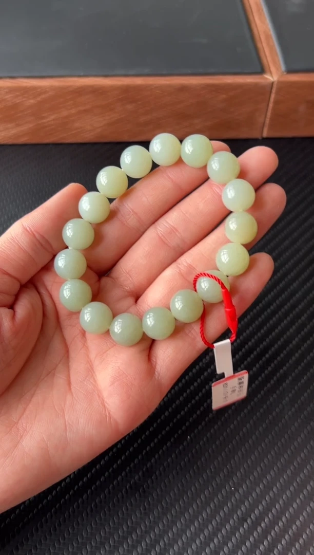 【闪购商品】和田玉手串未镶嵌且末微色差卡10