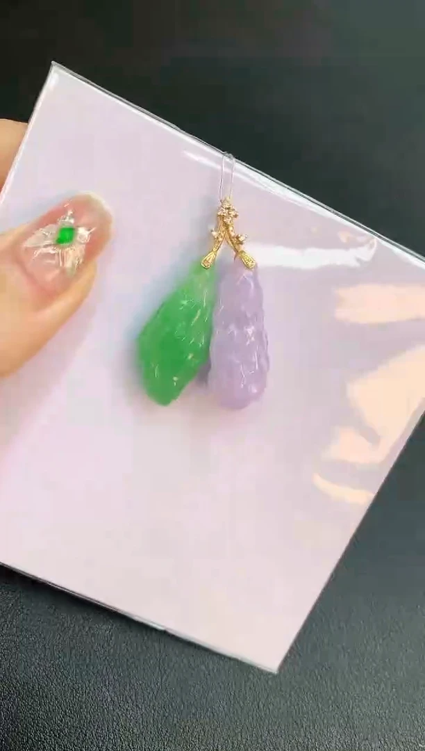 【闪购商品】翡翠颈饰18K金镶嵌赠礼盒证书 珍珍