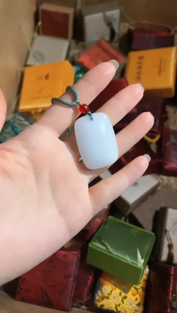 和田玉未镶嵌颈饰永玉阁精品专属摆件