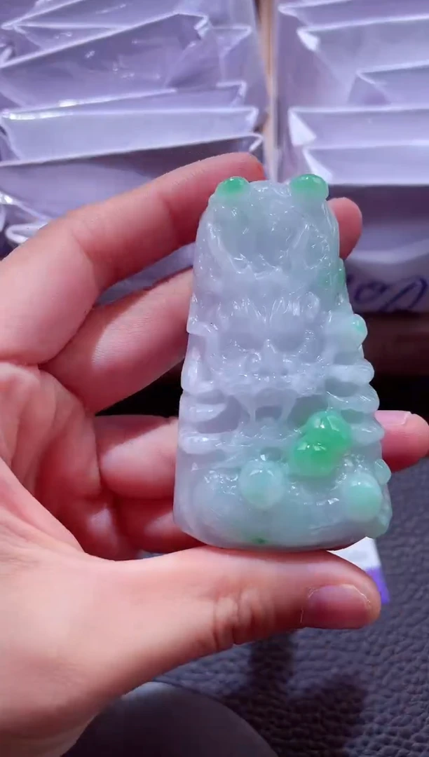 颈饰未镶嵌翡翠00003649