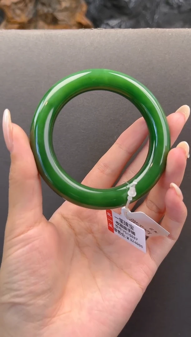 和田玉手镯未镶嵌希*典藏级菠菜绿手镯