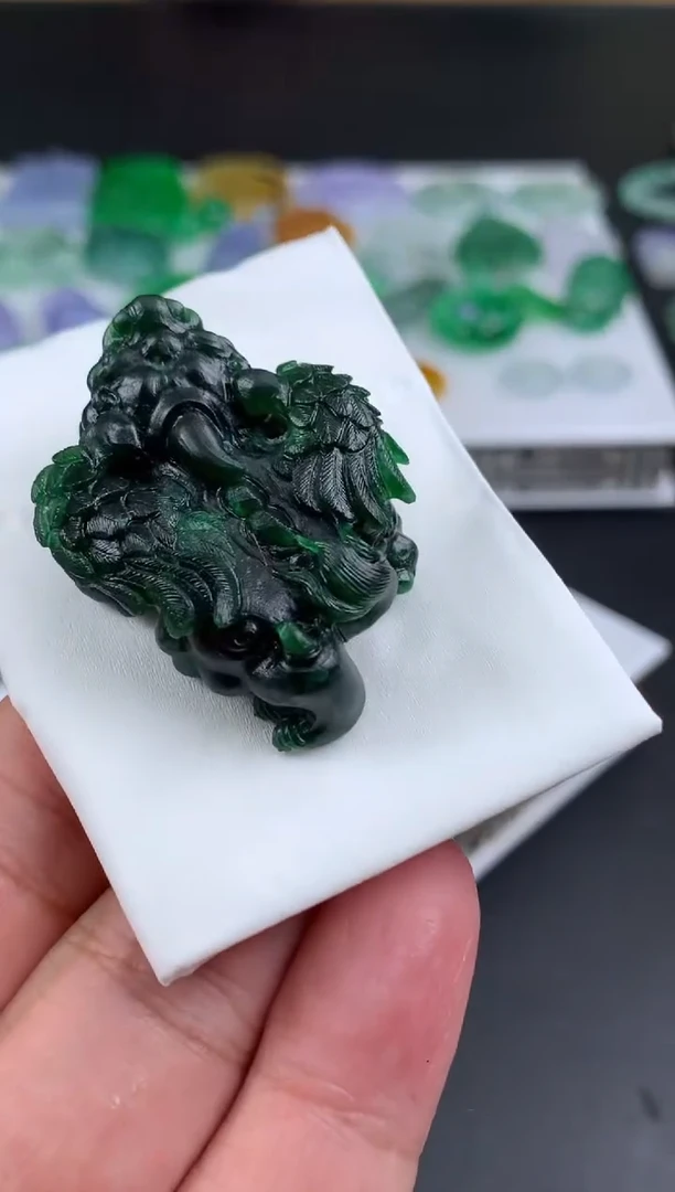 【闪购商品】定制翡翠未镶嵌貔貅