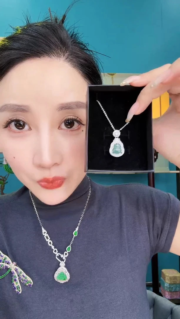 翡翠未镶嵌颈饰吊坠（不含链）