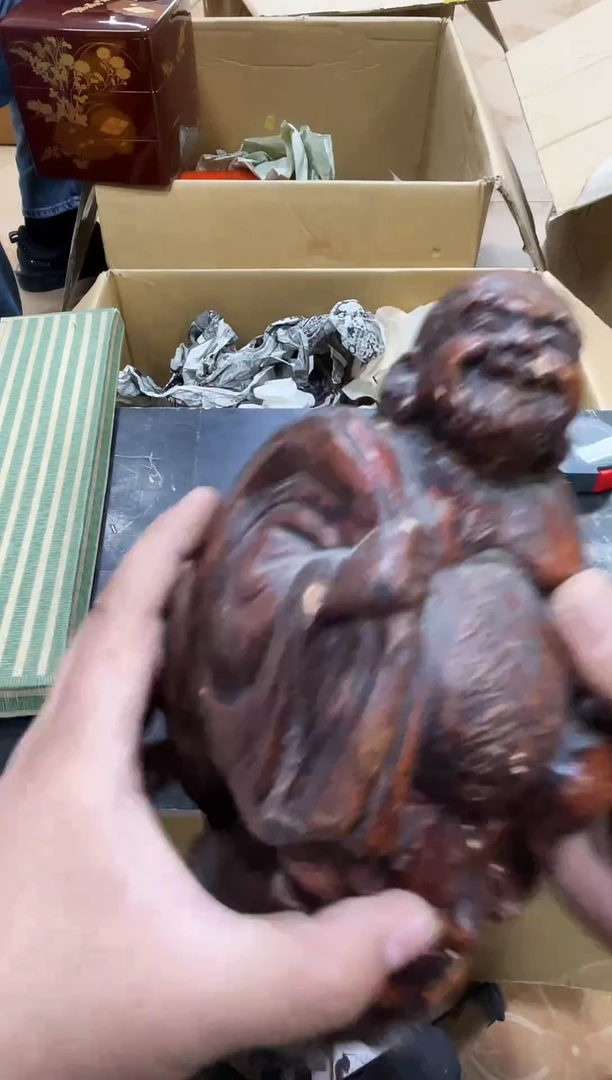 陶瓷瑕疵如图所示 阁集工艺品