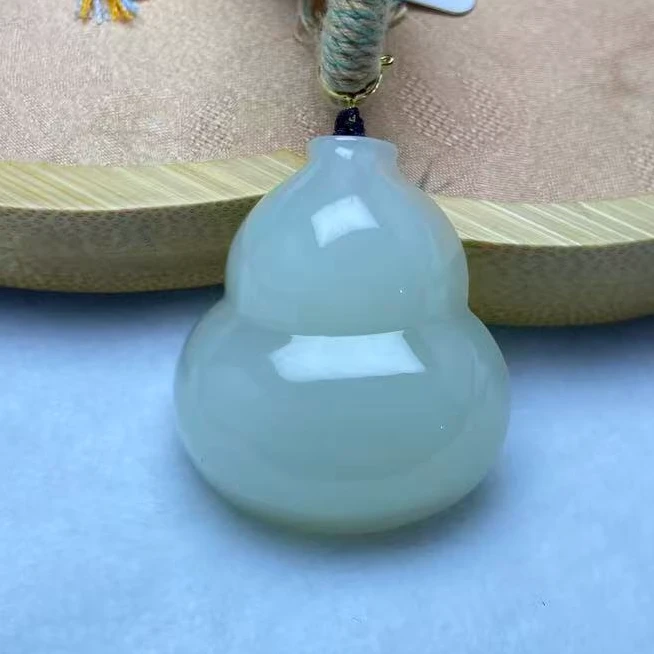 和田玉葫芦挂件V035