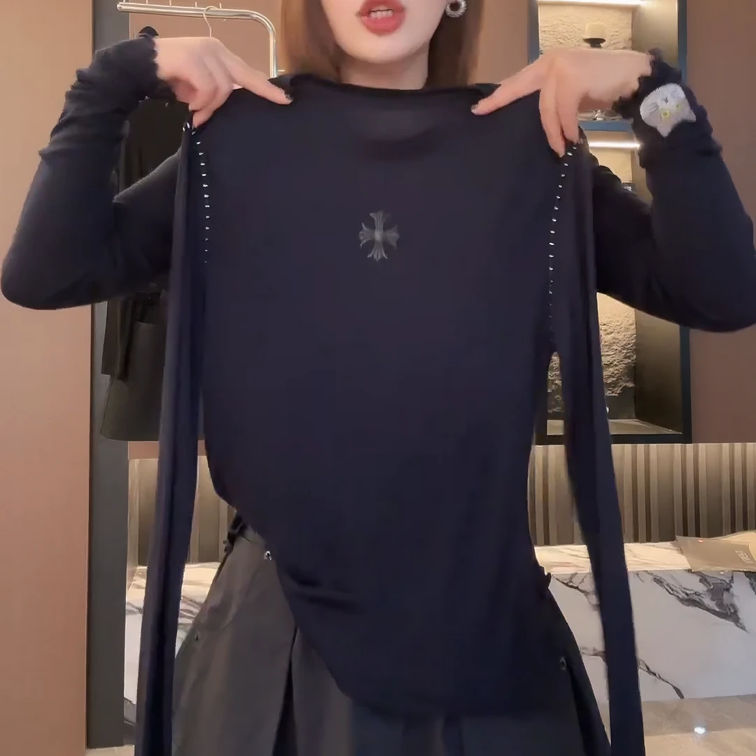 【十字花】秋冬季流光时尚修身流行轻奢印花T恤正肩上衣LK2508337