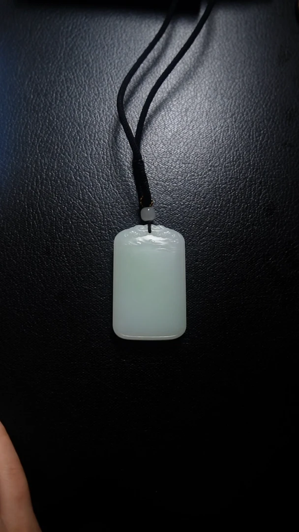 颈饰未镶嵌和田玉无事牌