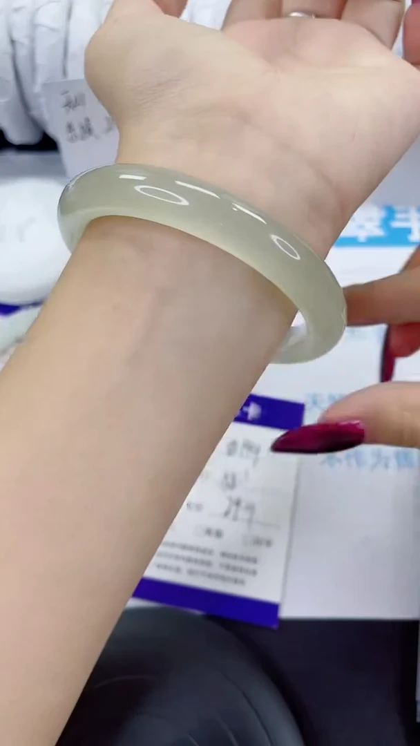 未镶嵌手镯石英质玉149-58/59