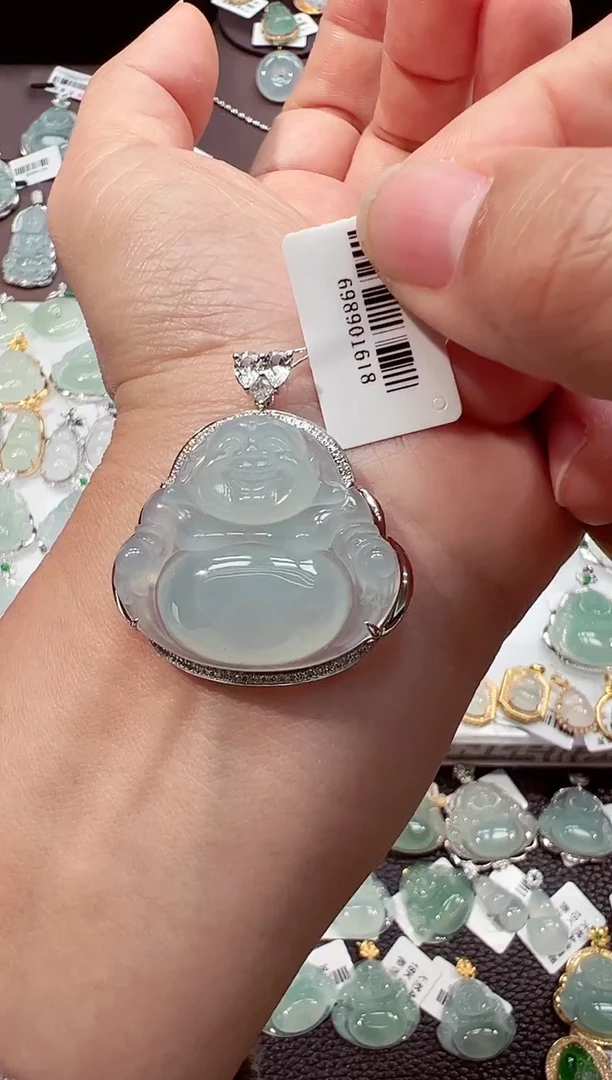 吊坠(不含链)18K金镶嵌翡翠佛公吊坠1618