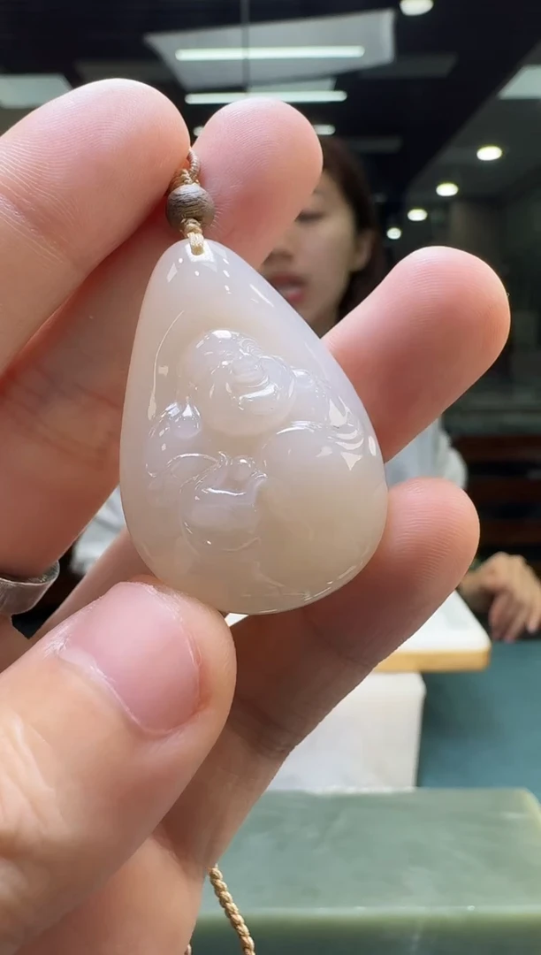 颈饰未镶嵌和田玉藕粉逍遥佛公水滴吊坠/配绳