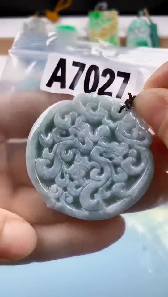 翡翠未镶嵌颈饰天然翡翠吊坠挂件