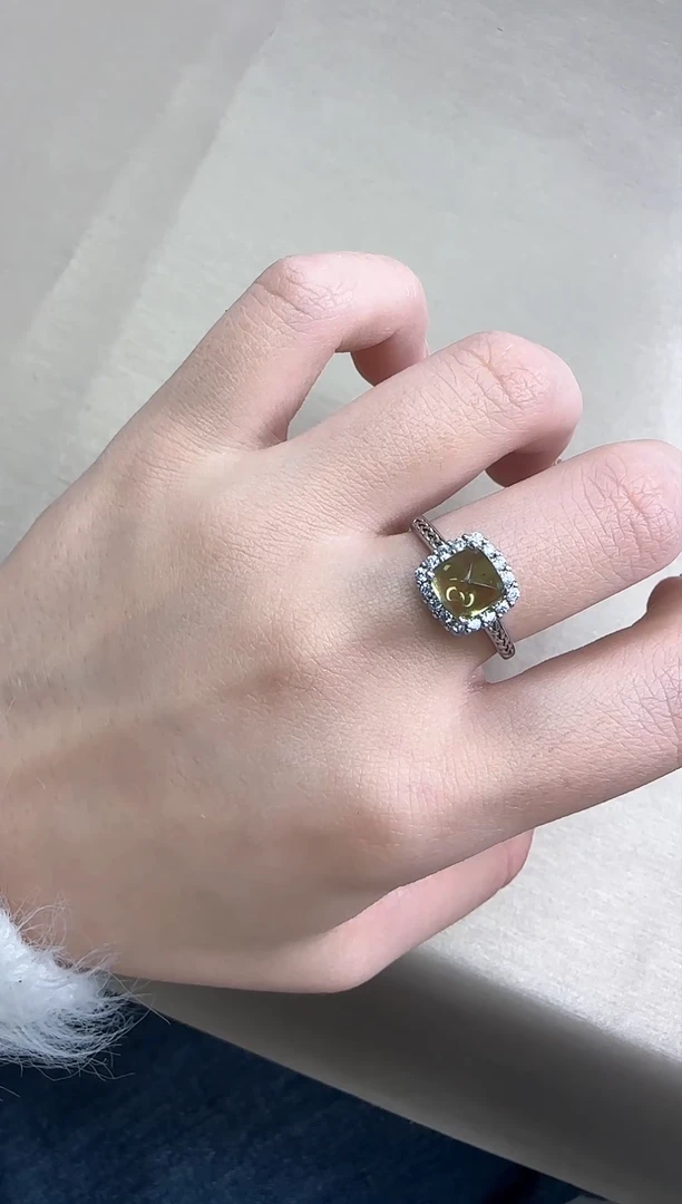【闪购商品】橄榄石戒指银S925镶嵌糖塔戒指