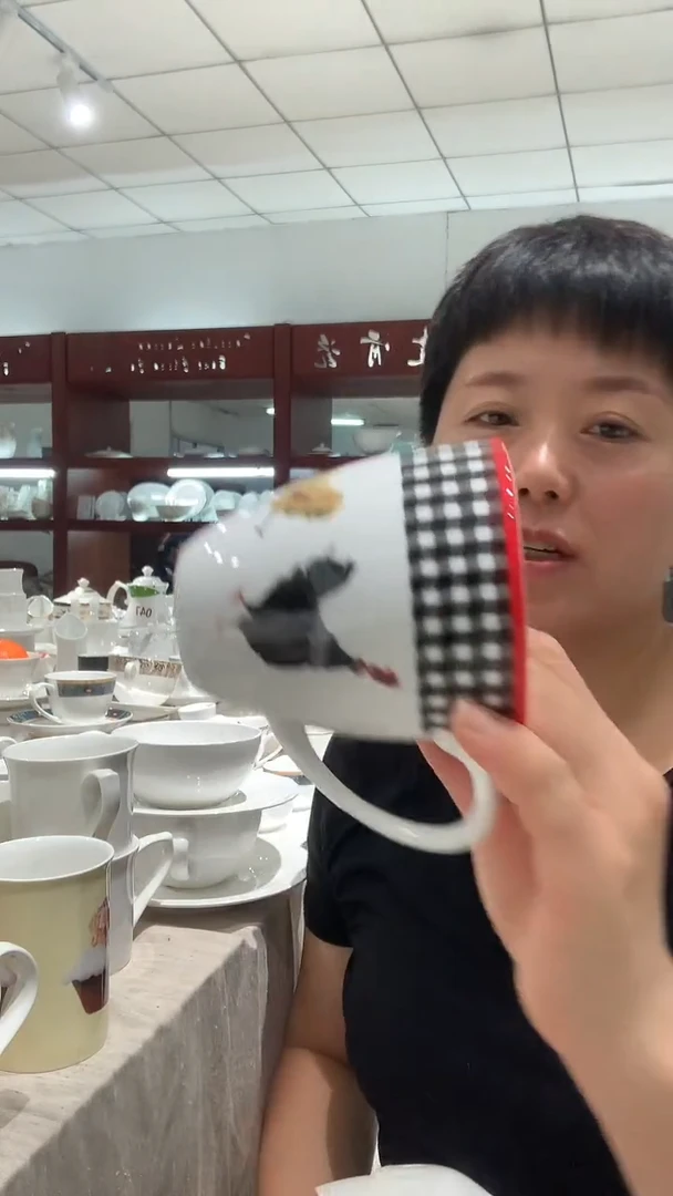 黑色鸡杯子隆达骨质瓷1个