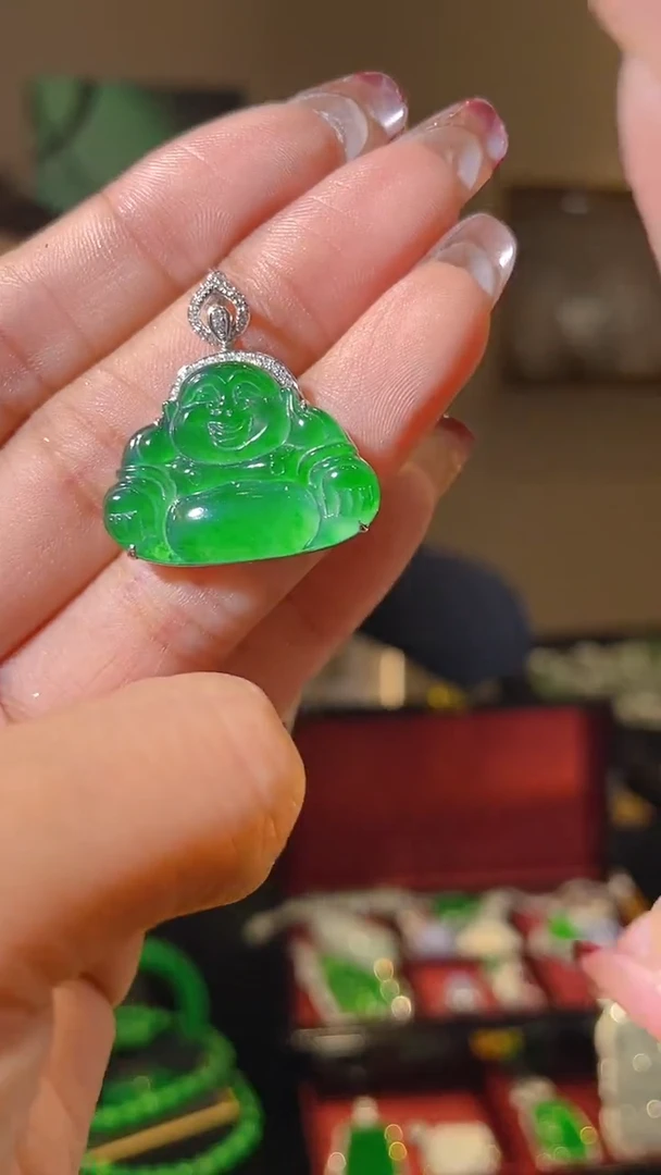 【闪购商品】翡翠吊坠(不含链)18K金镶嵌天然翡翠A货