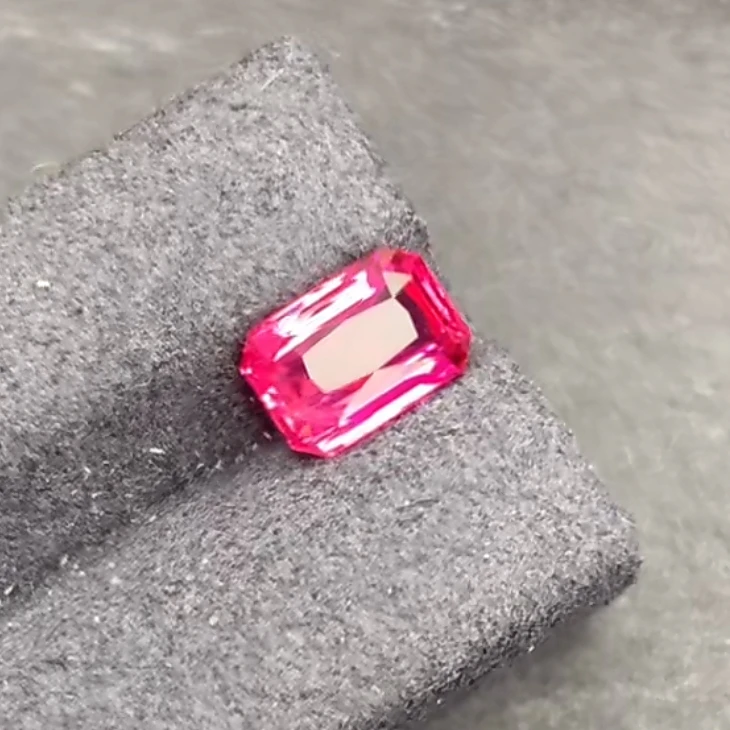 1.5克拉尖晶石裸石