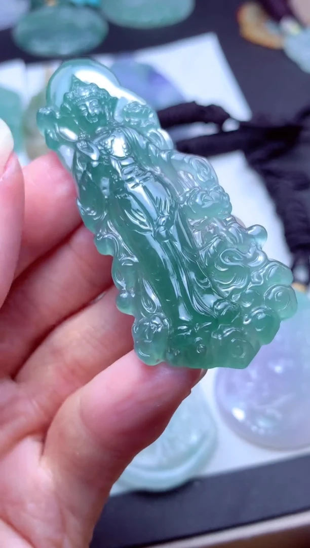 颈饰未镶嵌翡翠天然翡翠A货