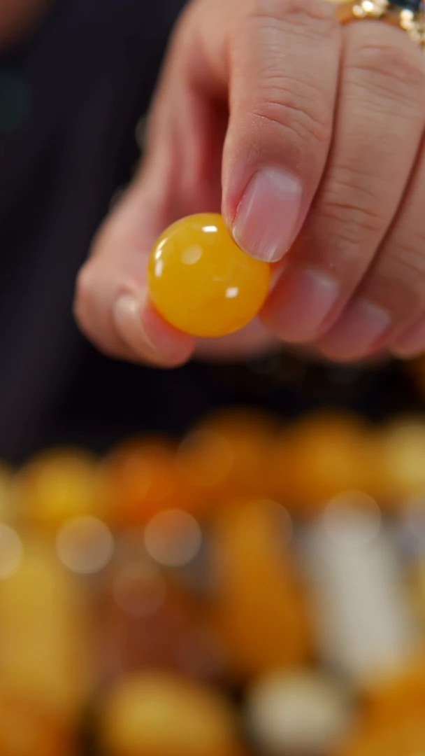 【闪购商品】蜜蜡颈饰未镶嵌6.18焦皮料圆珠