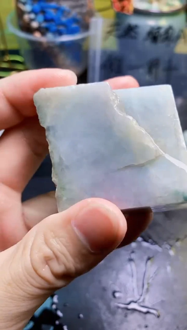翡翠未镶嵌颈饰天然翡翠068