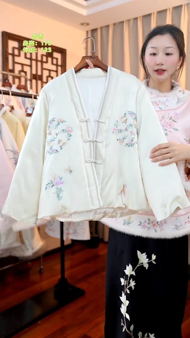 刺绣桑蚕丝非遗手工苏绣服饰