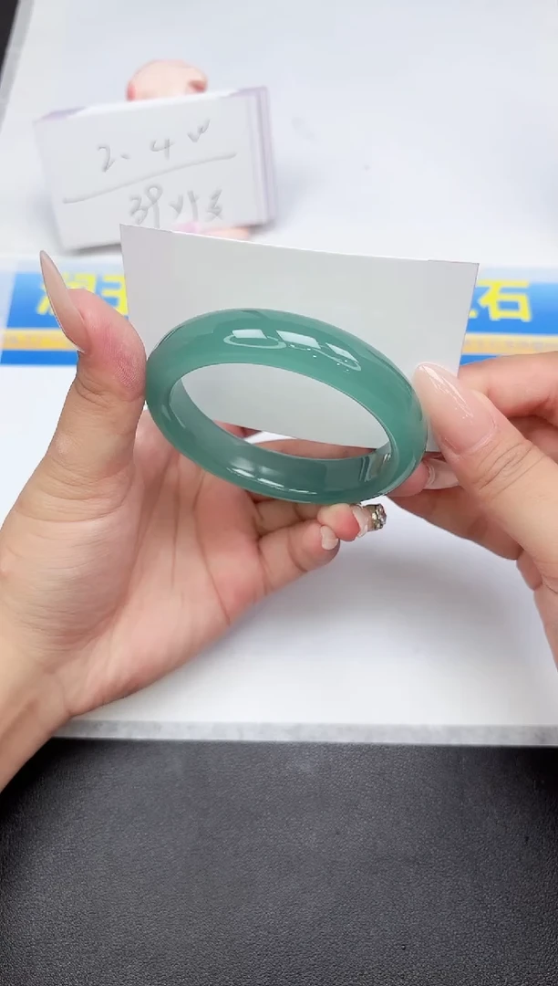 石英质玉手镯未镶嵌236-56.8