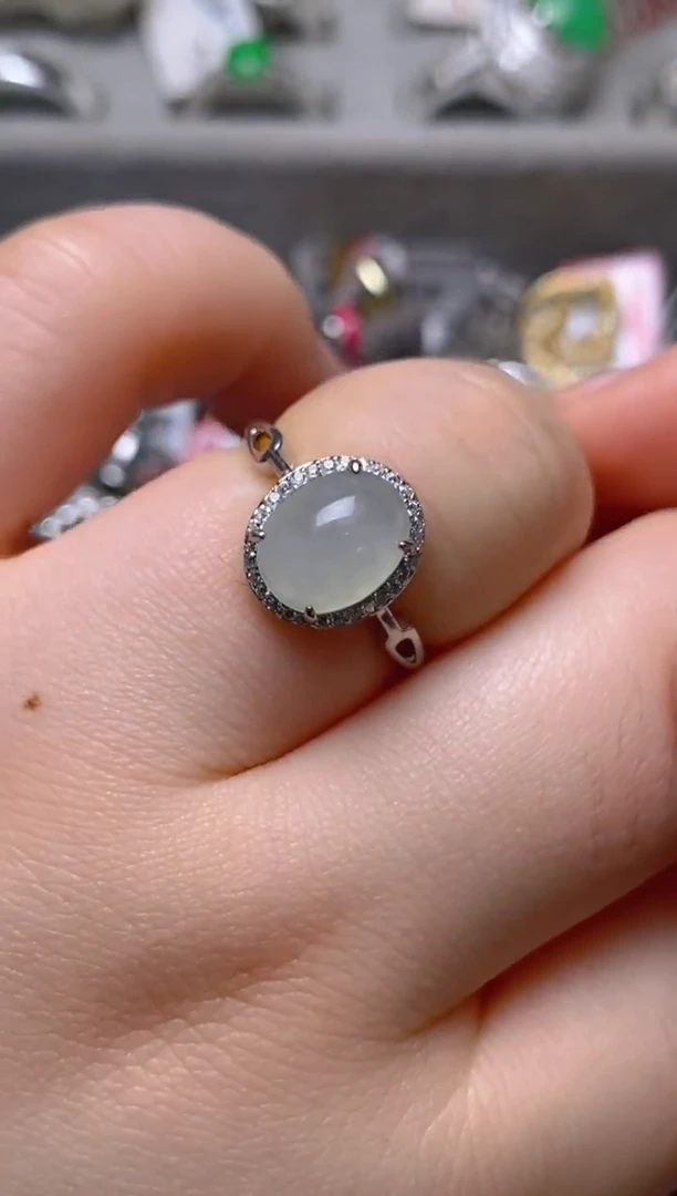 银S925镶嵌戒指翡翠百内无证书
