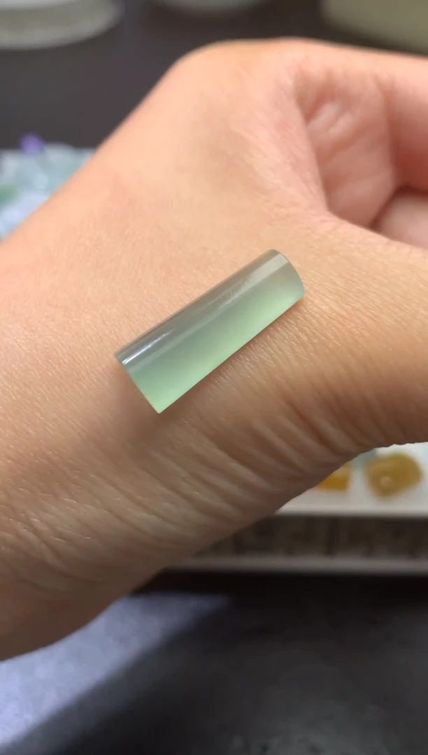 未镶嵌定制翡翠毛货 20-7.5-4