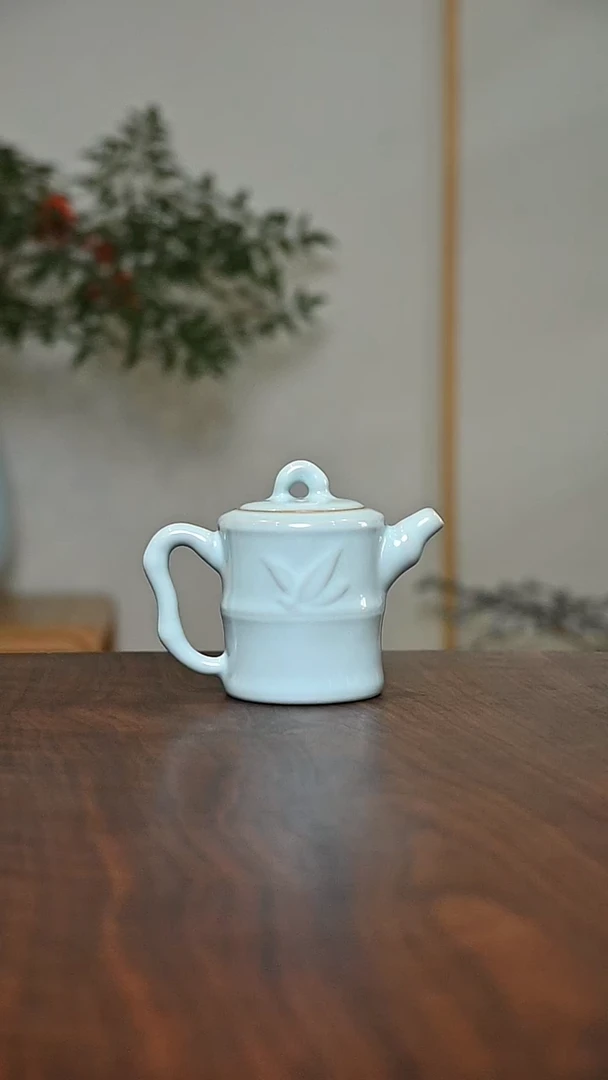 竹节壶 天青 微瑕 朱家汝窑款