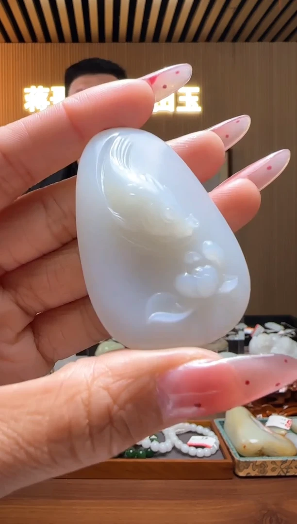 颈饰未镶嵌和田玉0